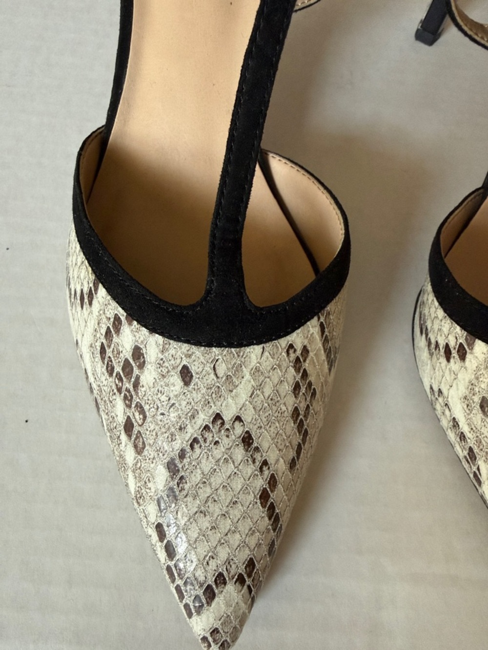 Franco Sarto Black T-Strap Snake-Print Pointed Heels - Picture 2 of 8